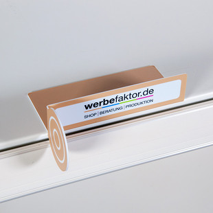 Bild von einer Regalblende mit Regalstopper